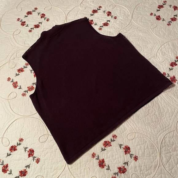 Norton McNaughton women’s sleeveless sweater - Picture 2 of 3